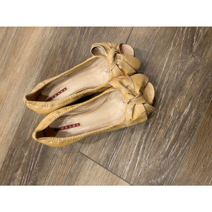 Prada patent peep toe shoes